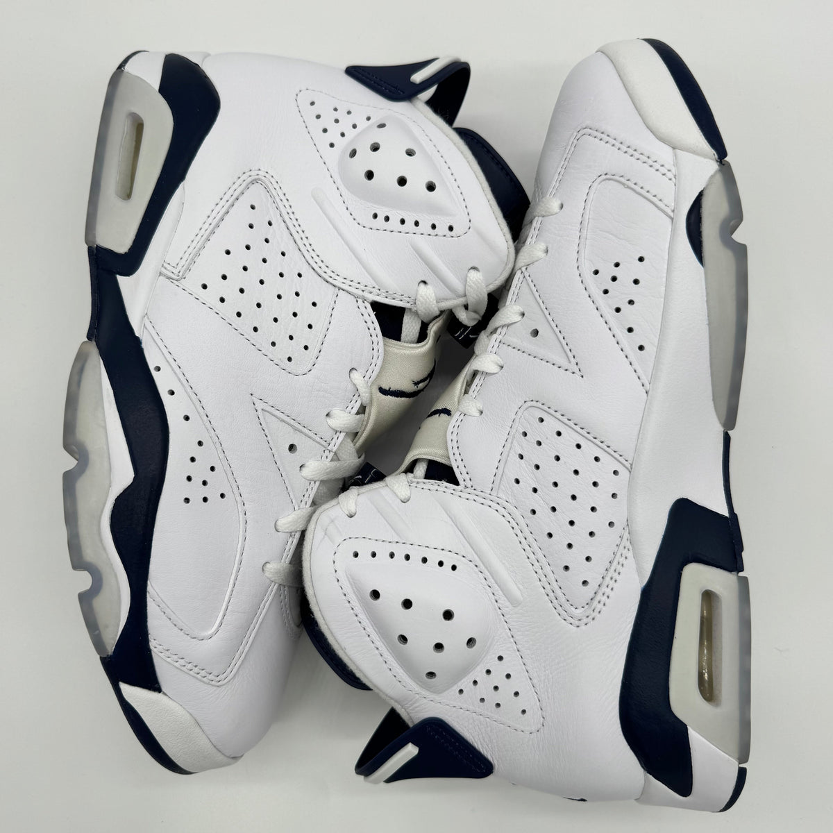 Jordan 6 Midnight Navy (2022)