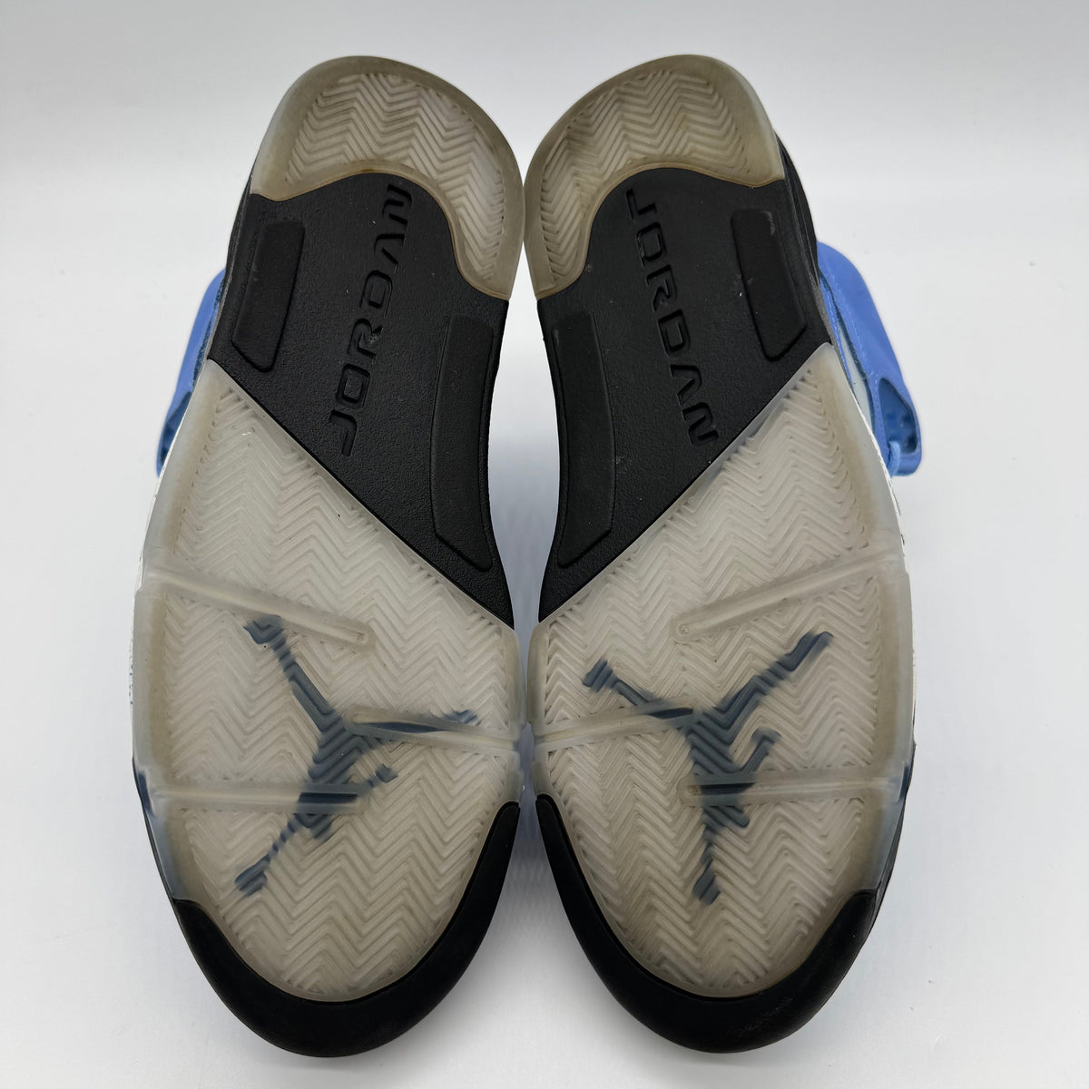 Jordan 5 UNC University Blue