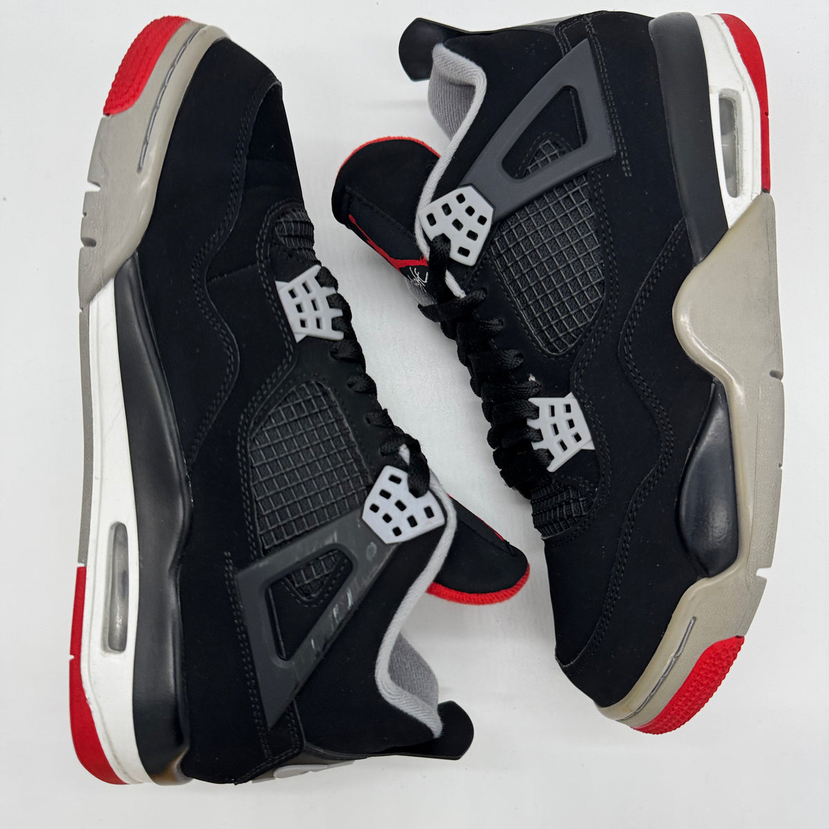 Jordan 4 Bred (2019)