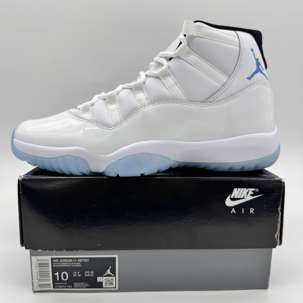 Jordan 11 Legend Blue (2024)