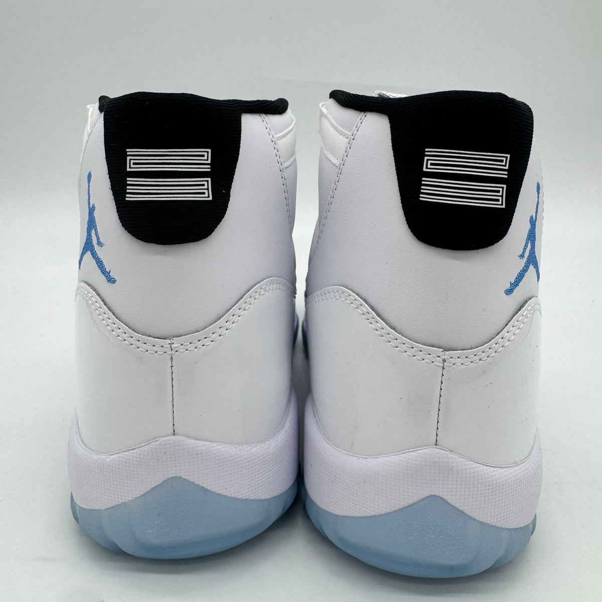 Jordan 11 Legend Blue (2024)