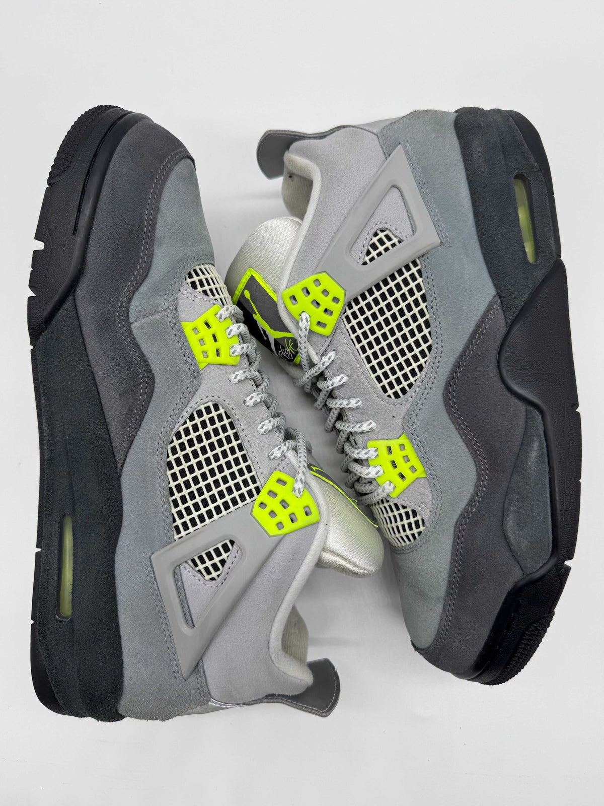 Jordan 4 SE 95 Neon