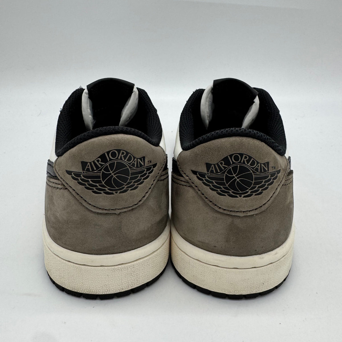 Jordan 1 Low OG Mocha
