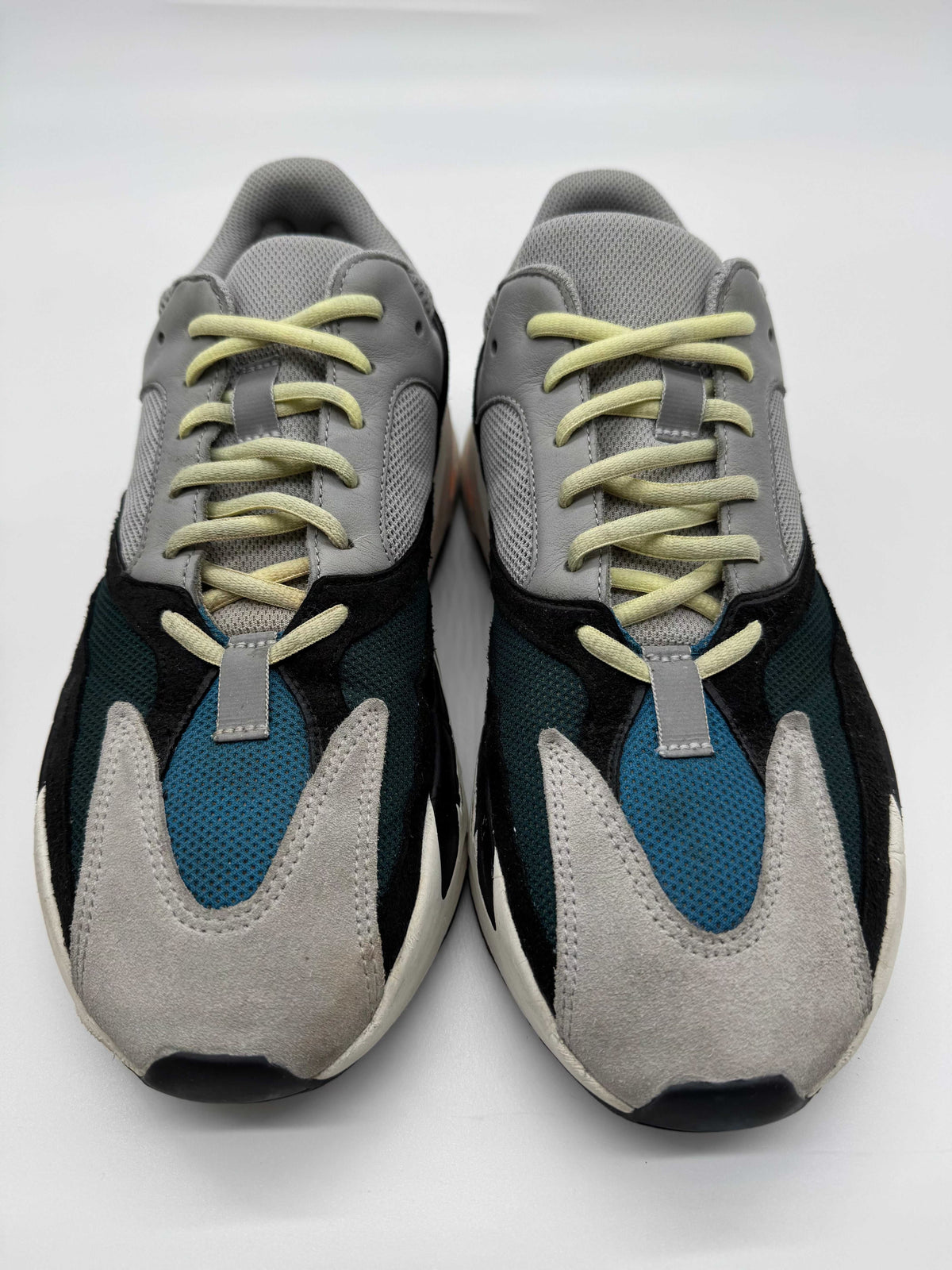 Adidas Yeezy Boost 700 Wave Runner