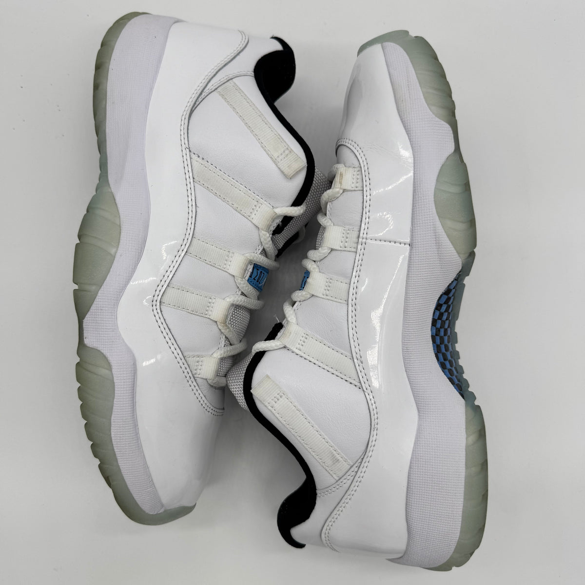 Jordan 11 Low Legend Blue