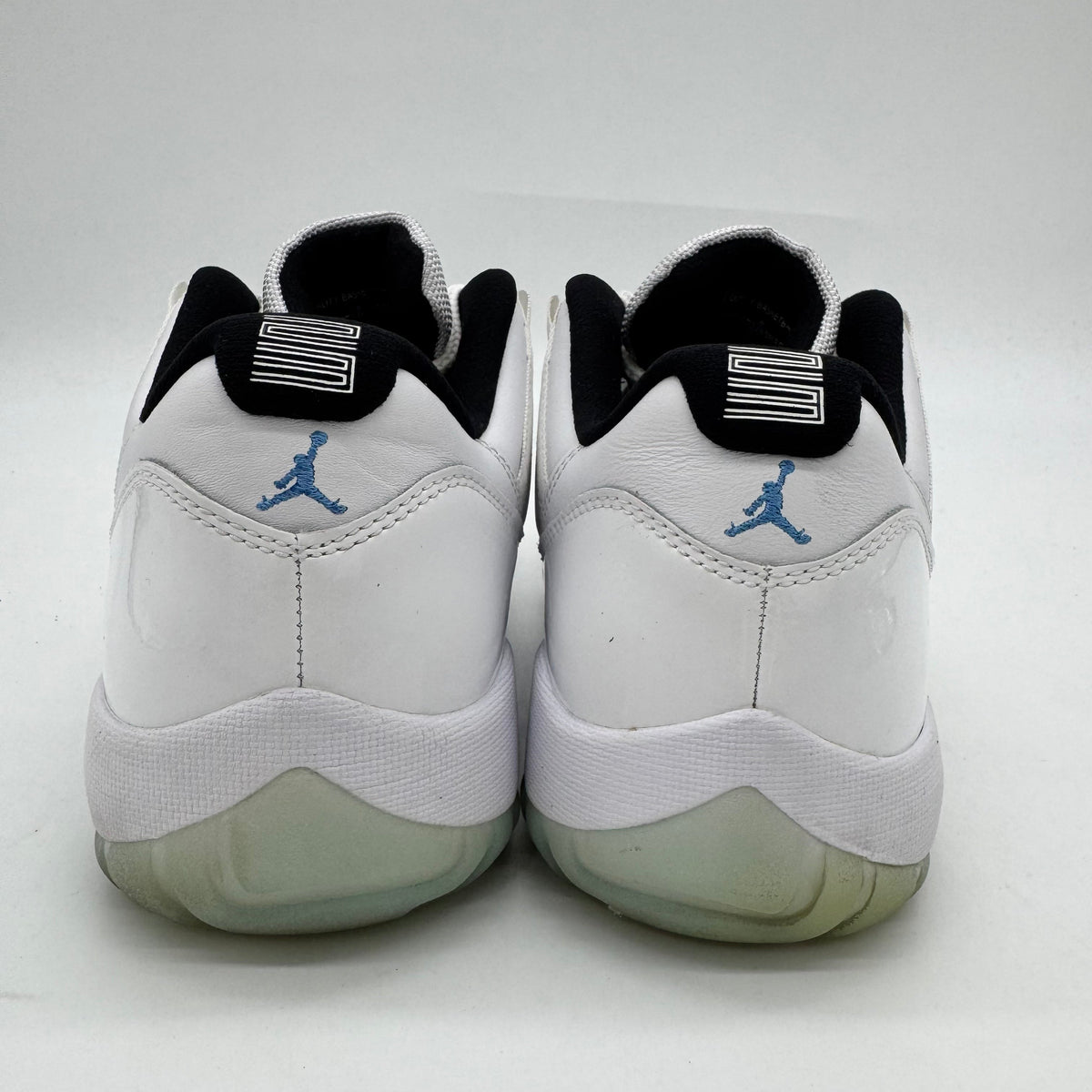 Jordan 11 Low Legend Blue