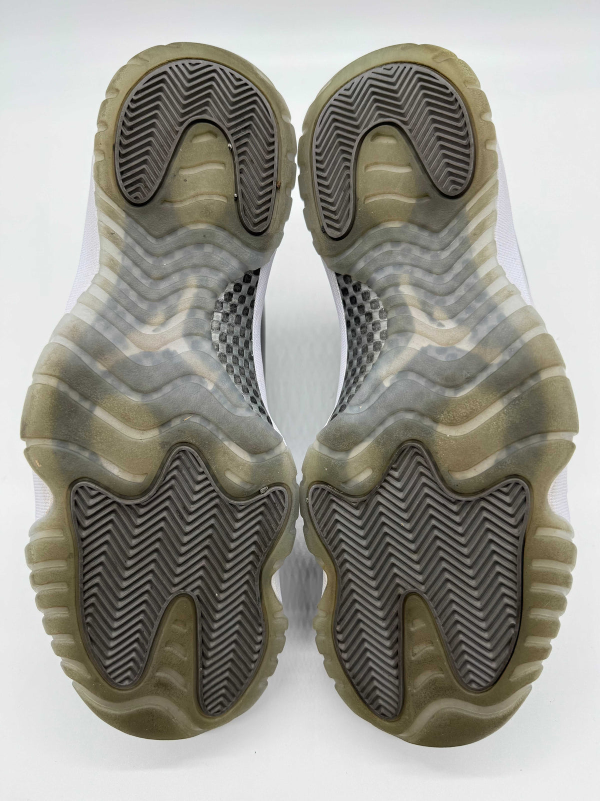 Jordan 11 Cool Grey (2021)
