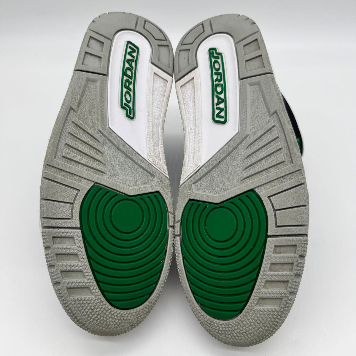 Jordan 3 Pine Green