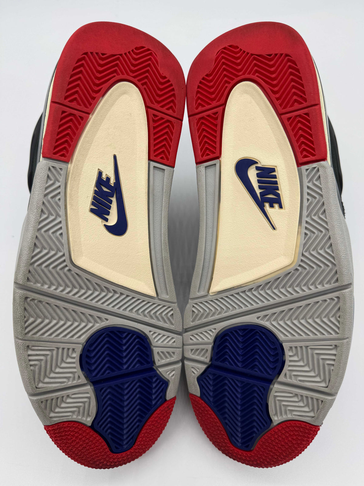 Jordan 4 Rare Air (White Lettering)