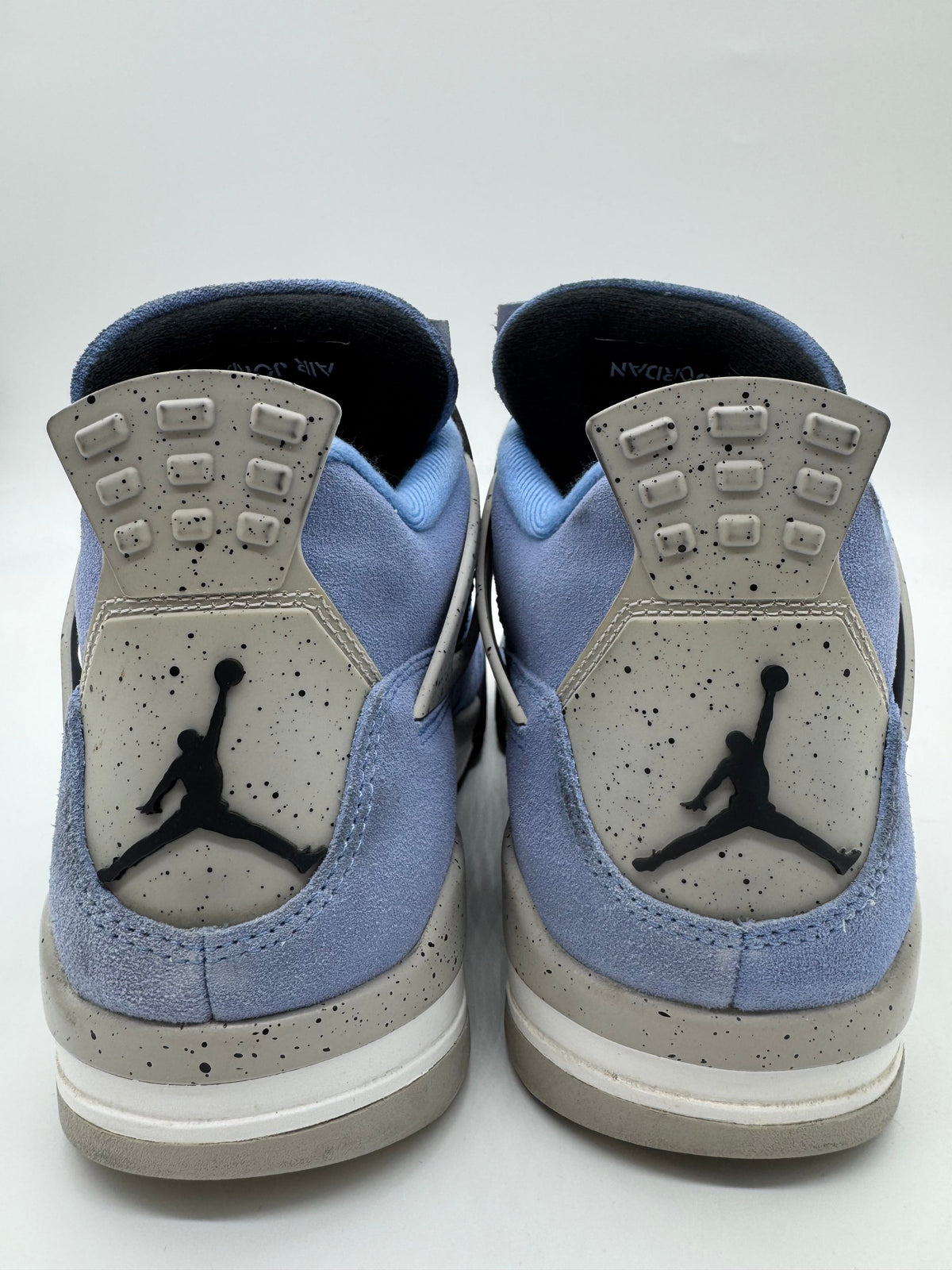 Jordan 4 University Blue