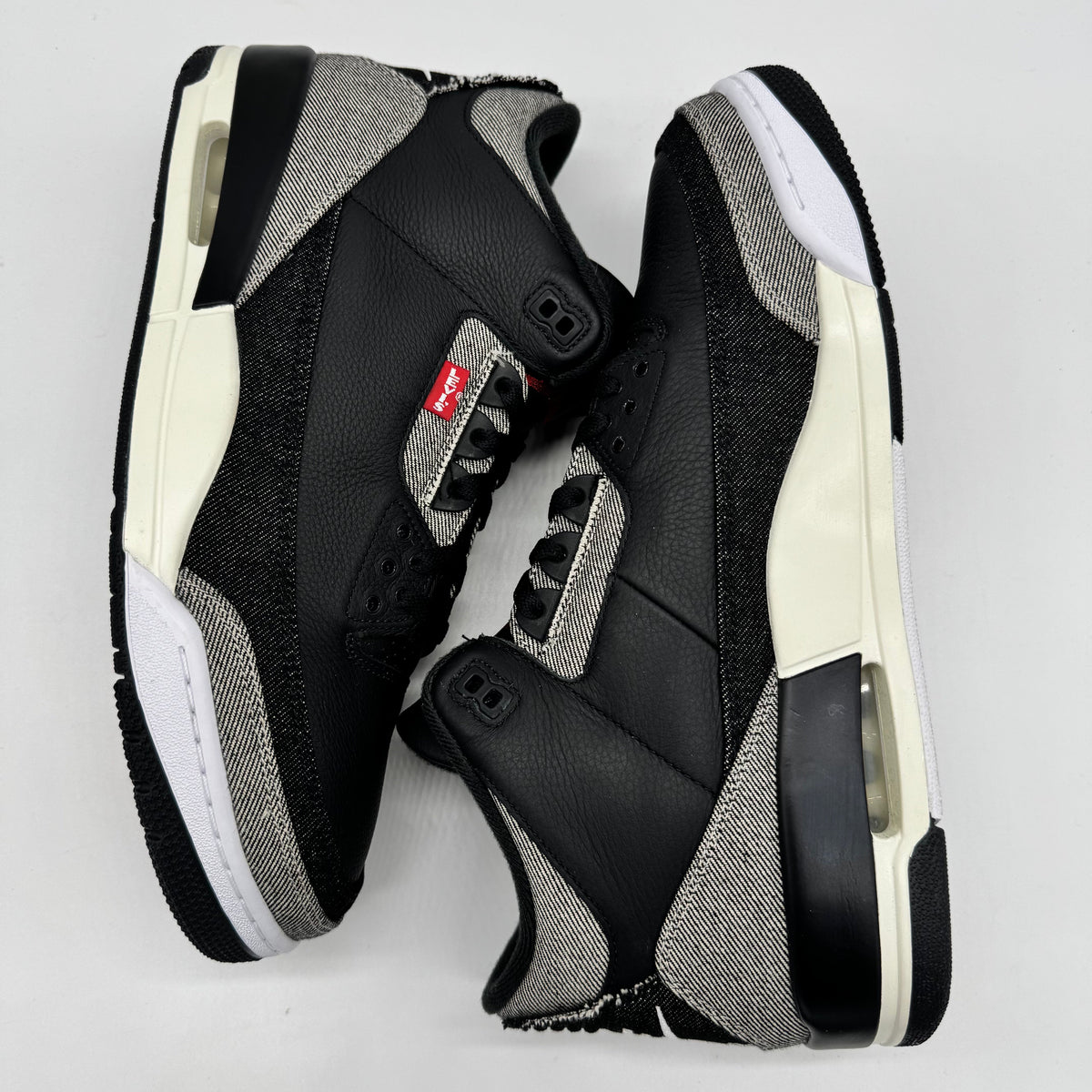 Jordan 3 Levi's Black