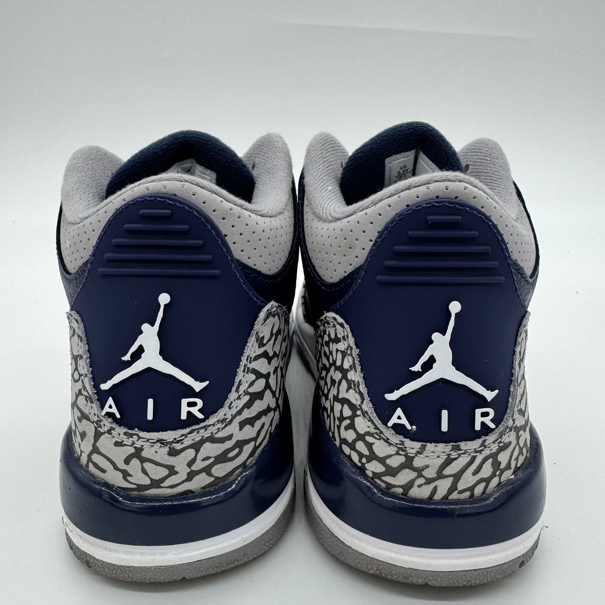Jordan 3 Georgetown (GS)