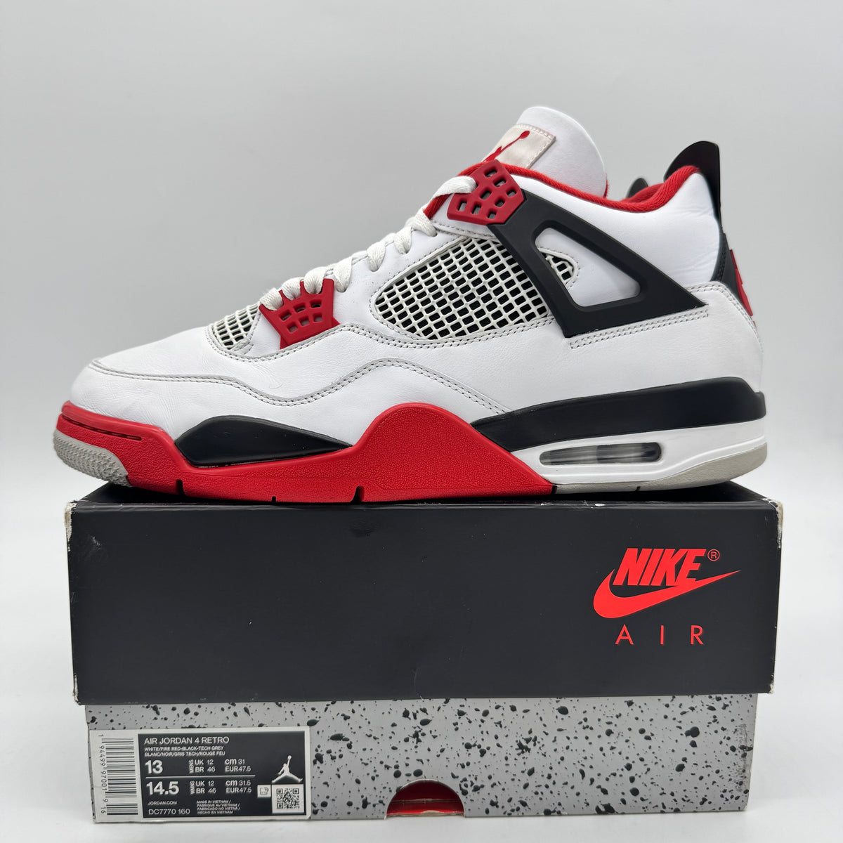 Jordan 4 Fire Red (2020)