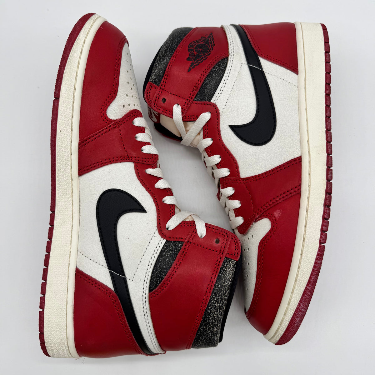 Jordan 1 High OG Chicago Lost and Found