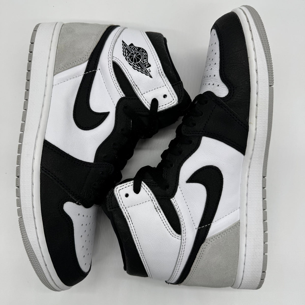 Jordan 1 High OG Bleached Coral