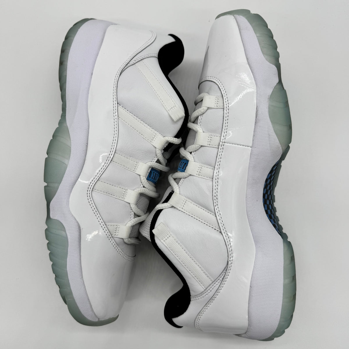 Jordan 11 Low Legend Blue