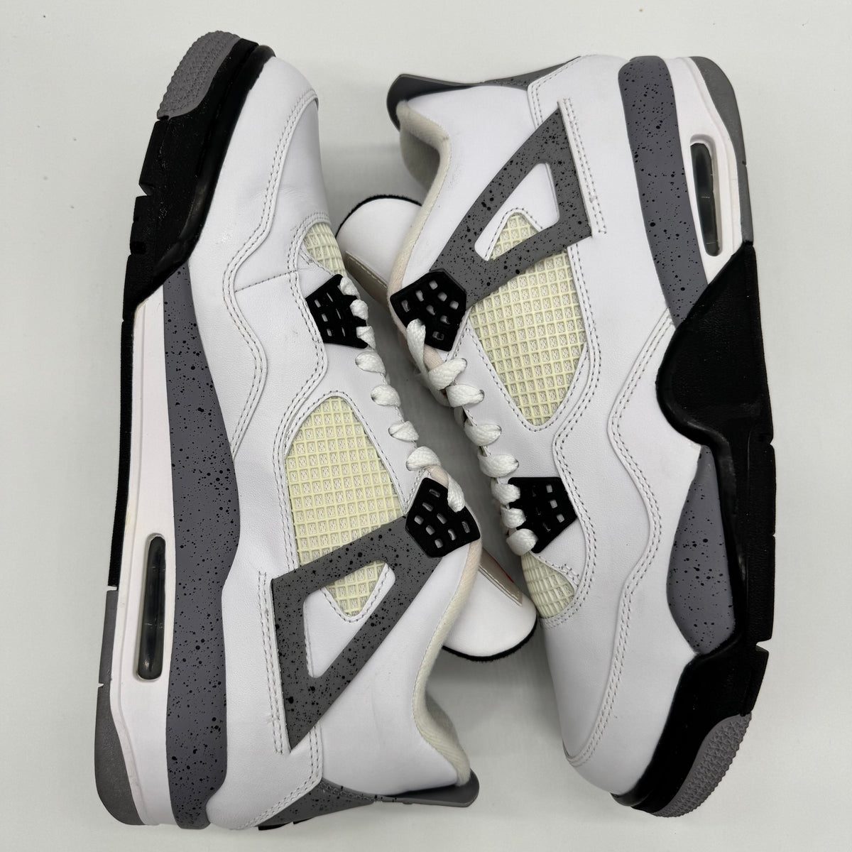 Jordan 4 White Cement (2012)