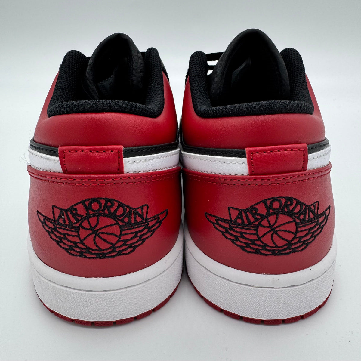 Jordan 1 Low Aleternate Bred Toe