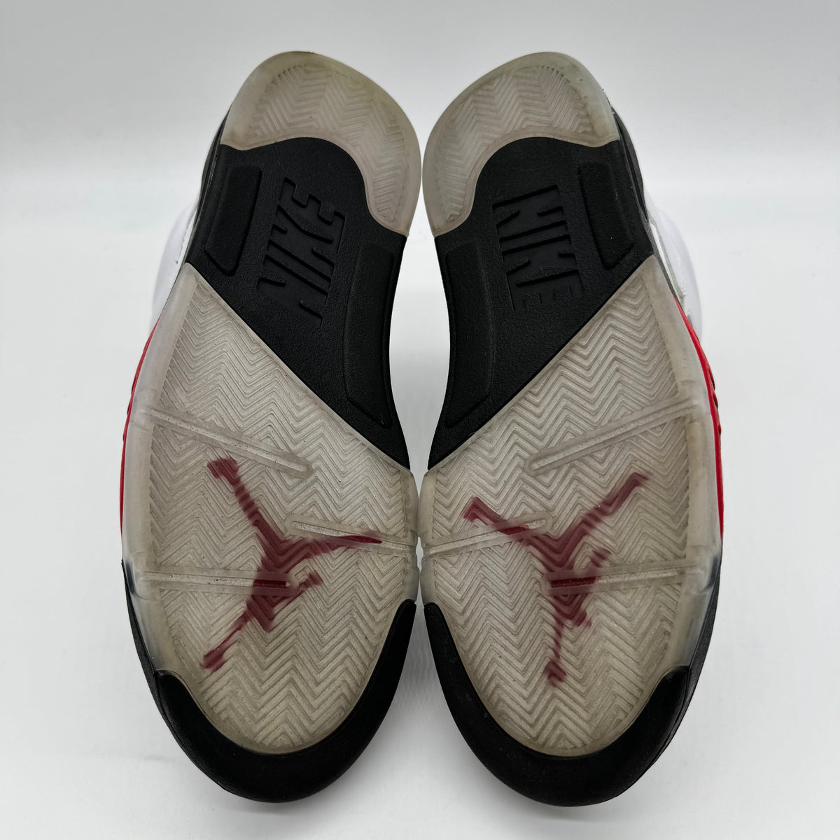 Jordan 5 Fire Red Silver Tongue (2020)