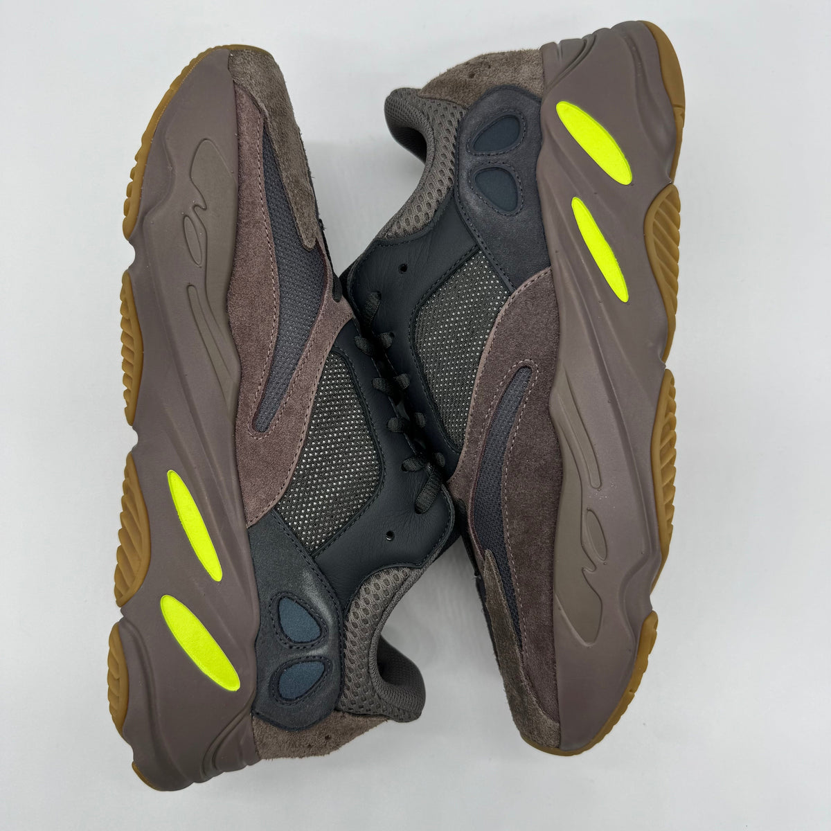 Adidas Yeezy Boost 700 Mauve