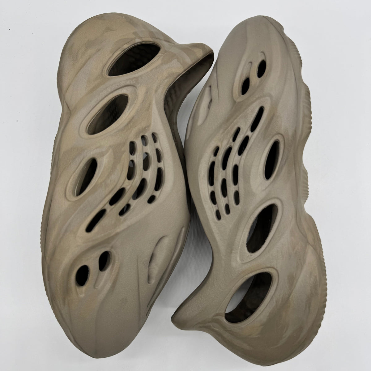 Adidas Yeezy Foam RNNR Stone Sage