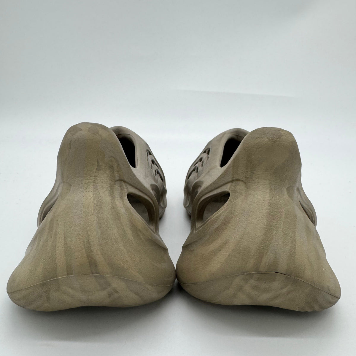 Adidas Yeezy Foam RNNR Stone Sage