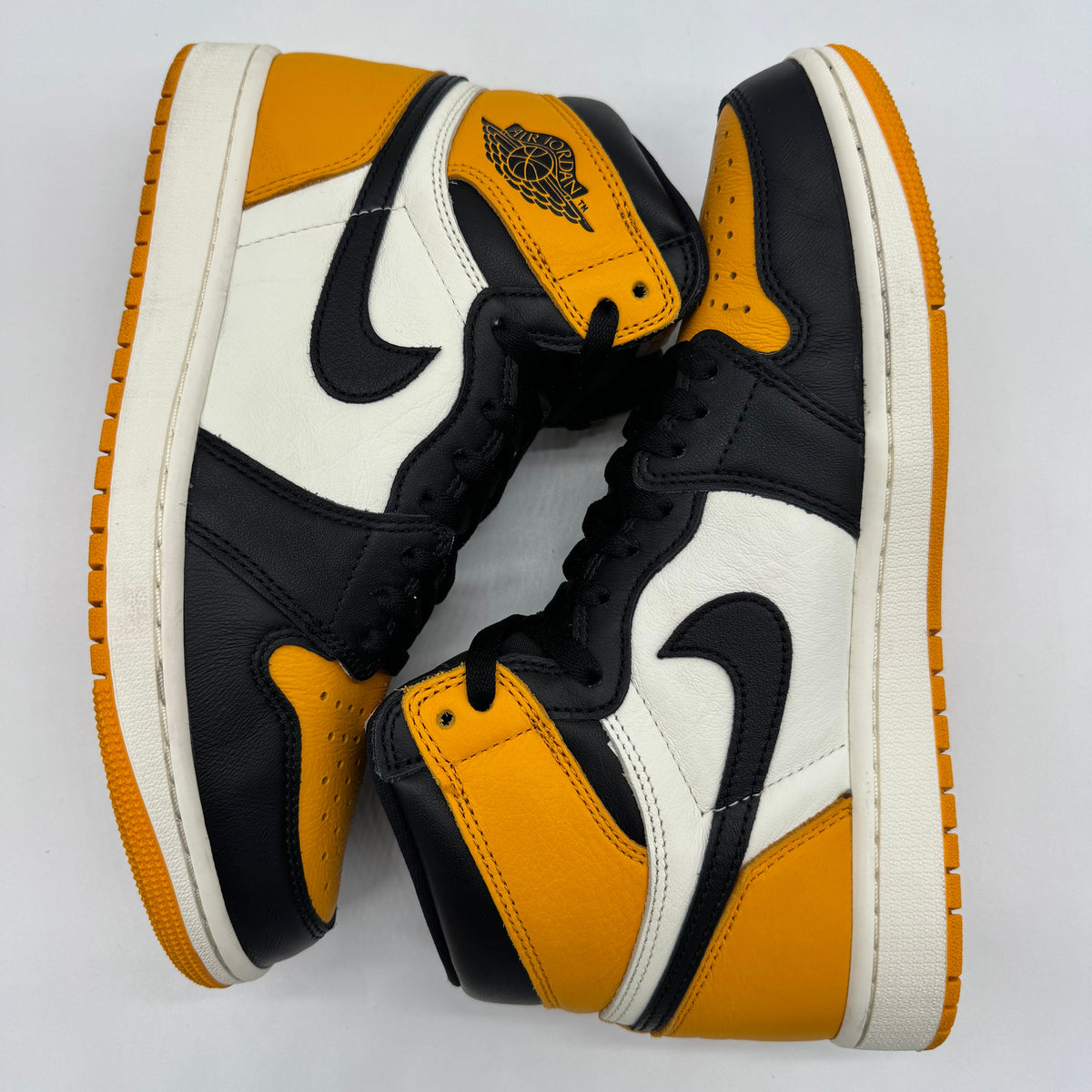 Jordan 1 High Taxi