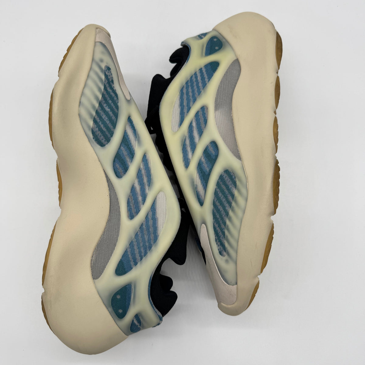 Adidas Yeezy 700 V3 Kyanite