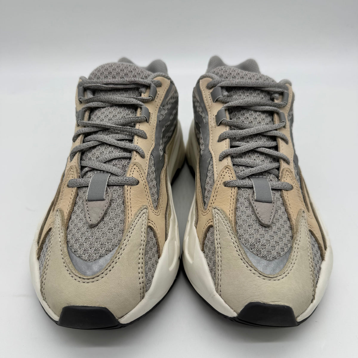 Adidas Yeezy Boost 700 V2 Cream