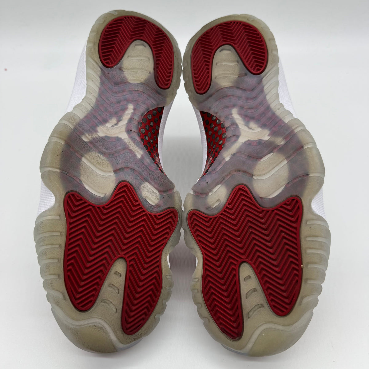 Jordan 11 Cherry (2022)