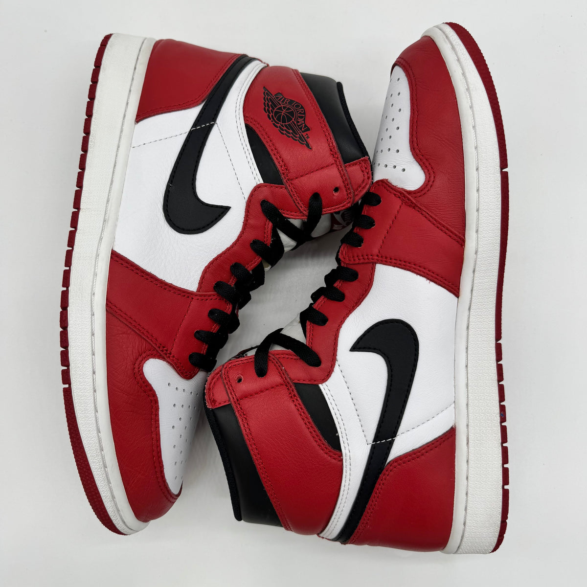 Jordan 1 Chicago (2015)