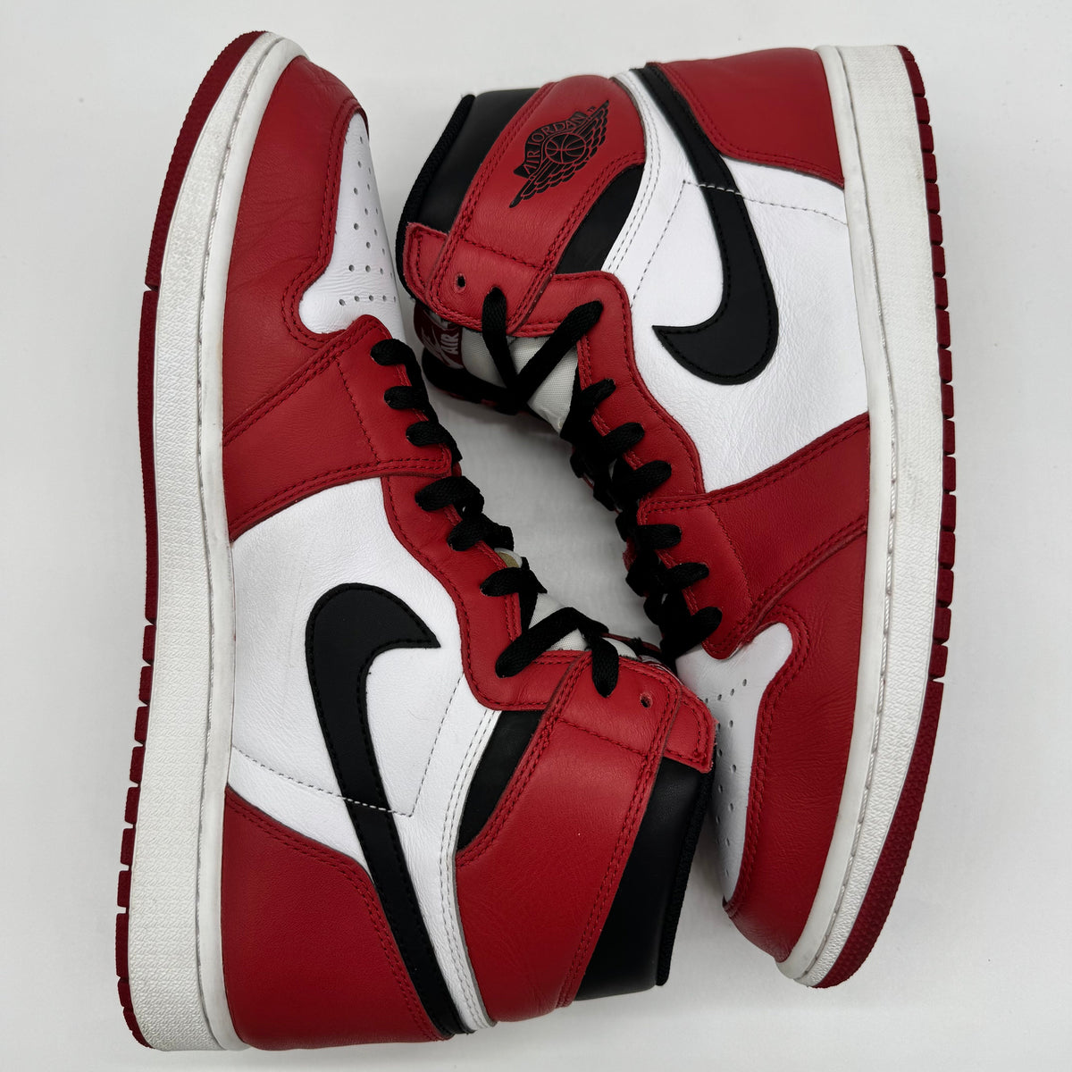 Jordan 1 Chicago (2015)