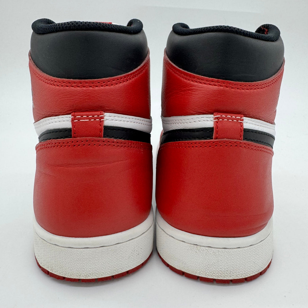Jordan 1 Chicago (2015)