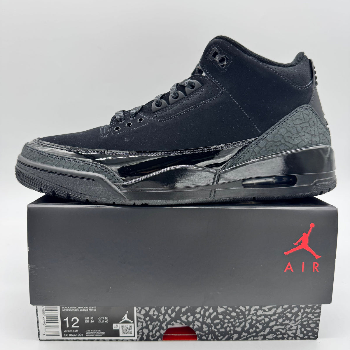 Jordan 3 Black Cat (2025)