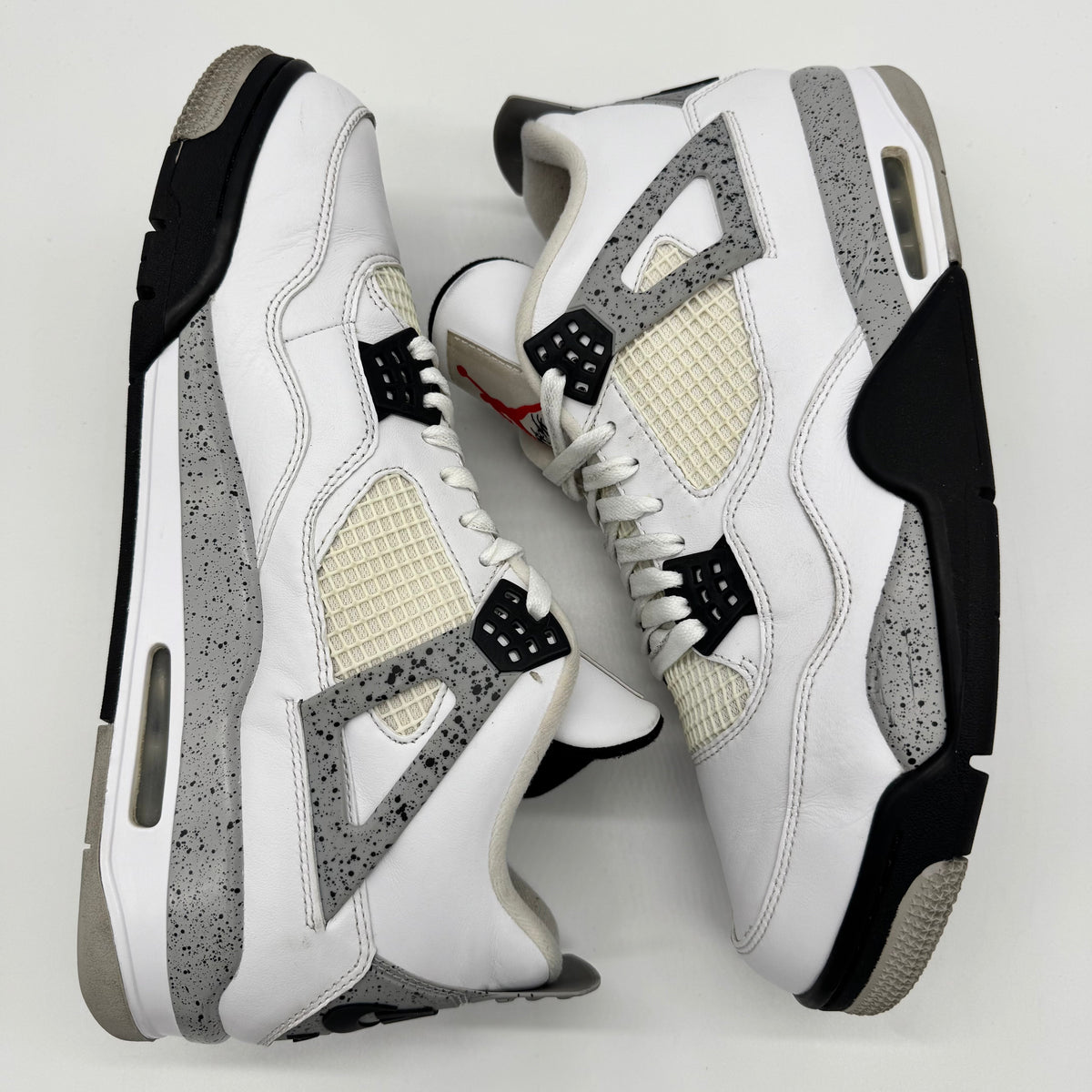 Jordan 4 White Cement (2016)