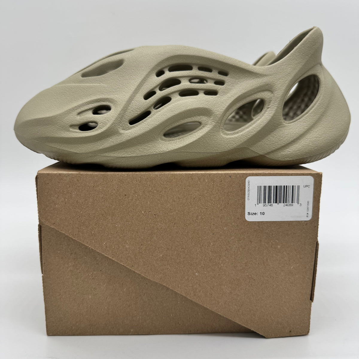 Adidas Yeezy Foam RNR Stone Salt