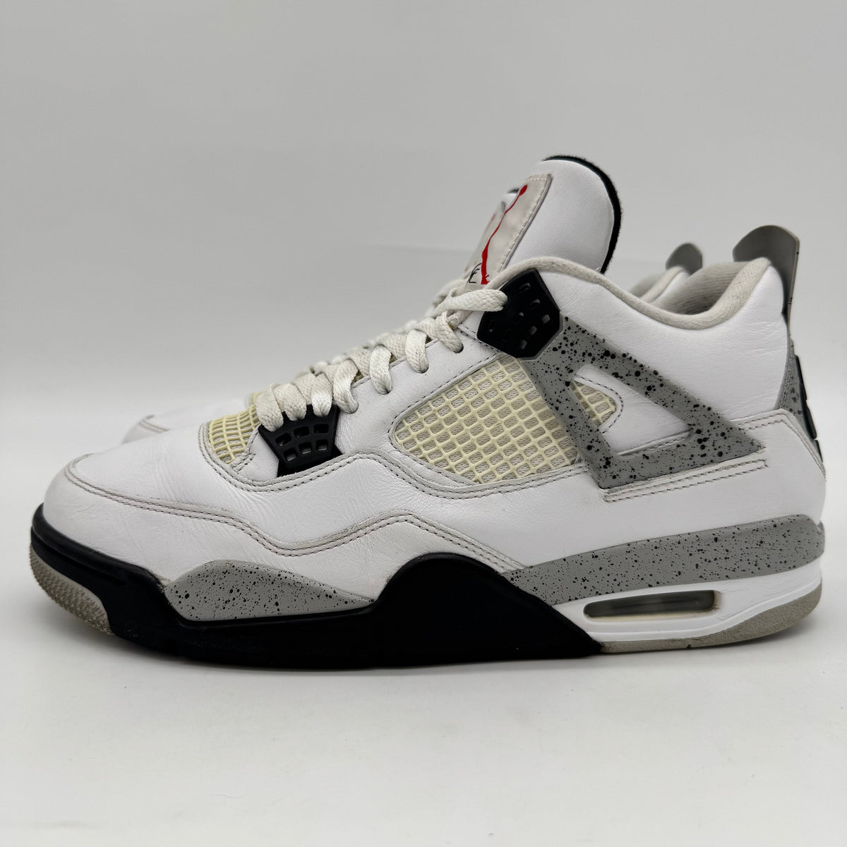 Jordan 4 White Cement (2016)