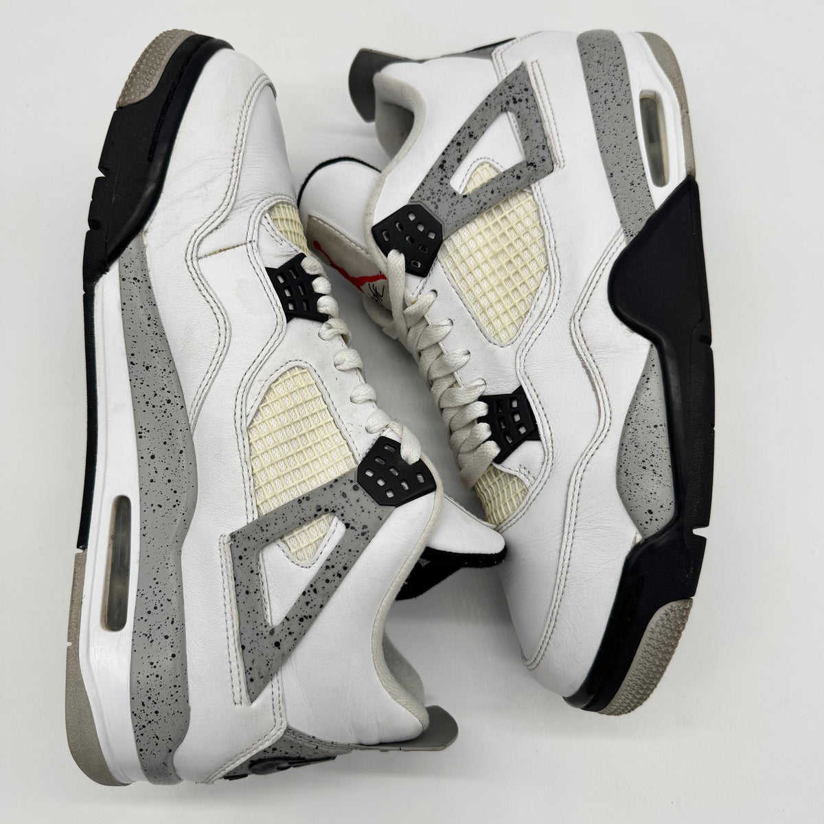 Jordan 4 White Cement (2016)