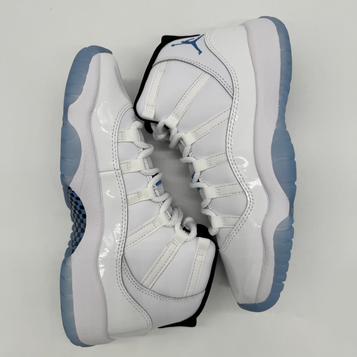Jordan 11 Legend Blue (2024) (GS)