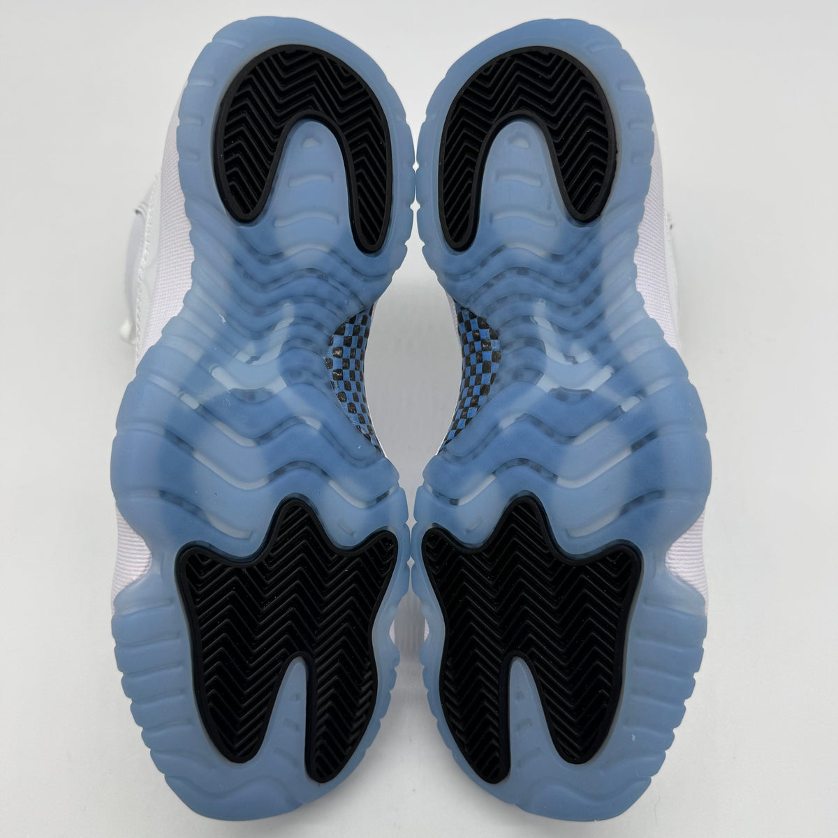 Jordan 11 Legend Blue (2024) (GS)