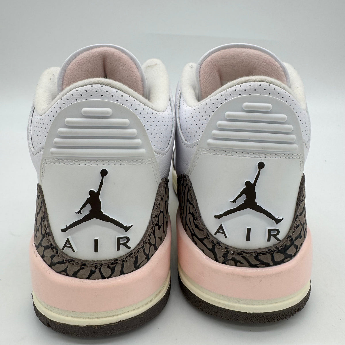 Jordan 3 Neapolitan Dark Mocha