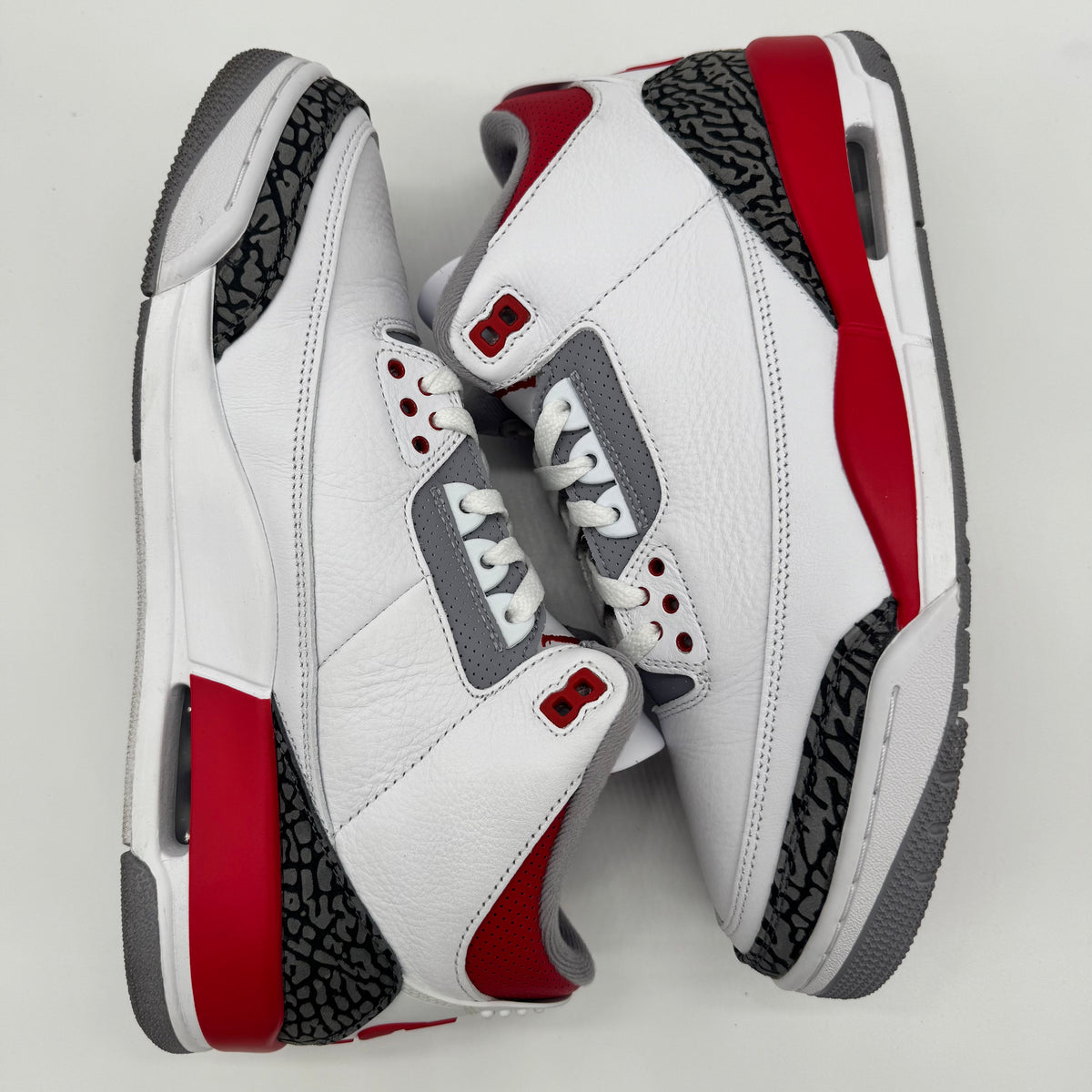 Jordan 3 Fire Red (2022)