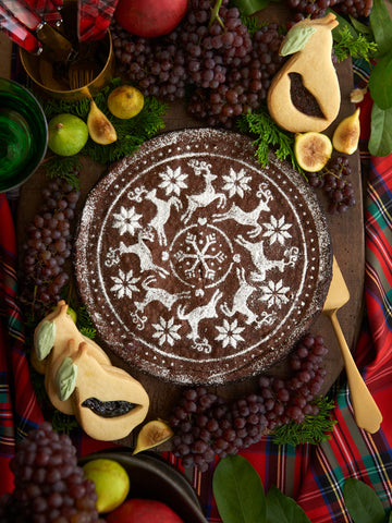 Nostalgic Scandinavian Reindeer Cake Stencil