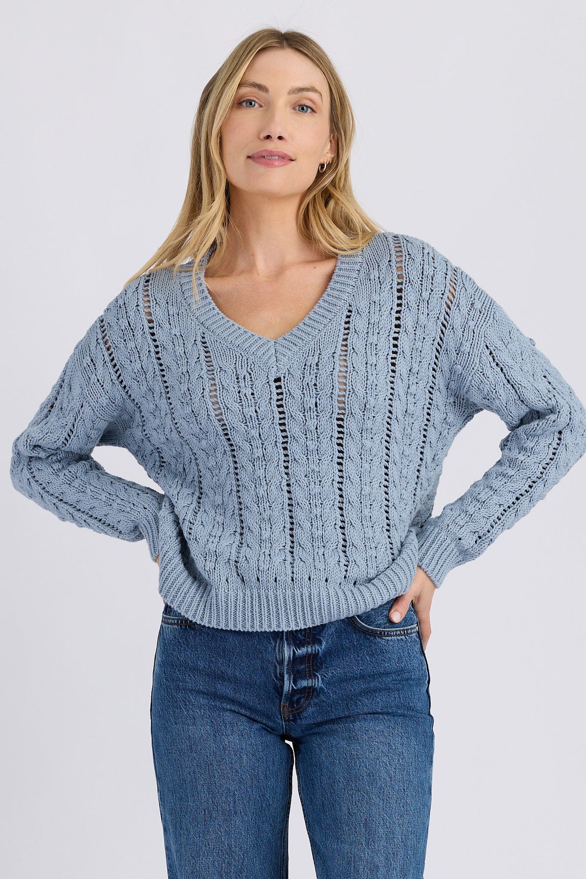 CAL V NECK PULLOVER