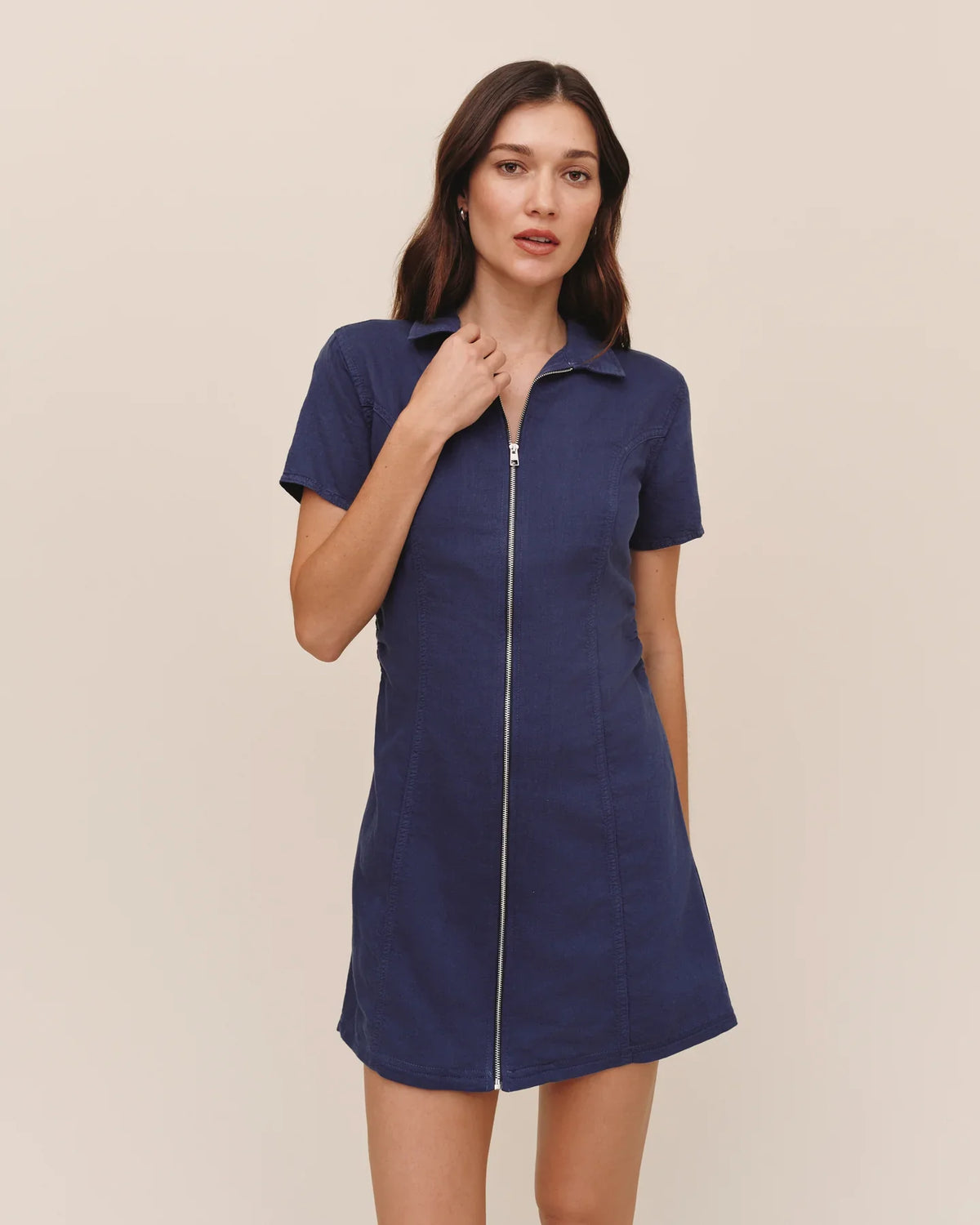 SHORT SLEEVE ZIP FRONT DRESS