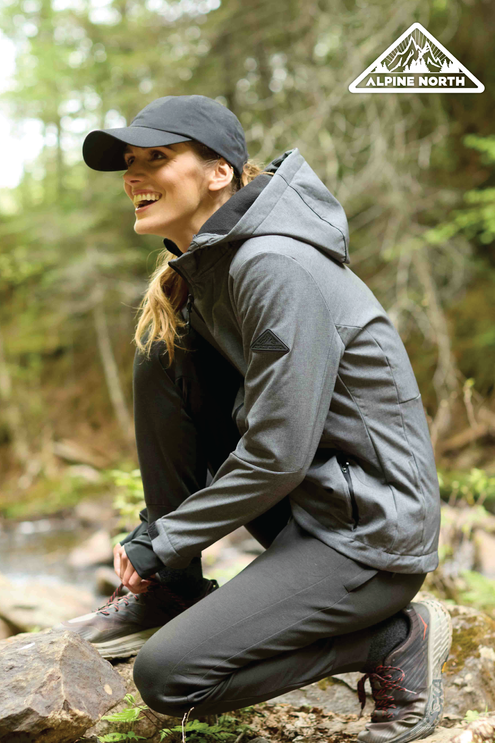 MACKENZIE | WOMEN'S FLEECE LINED SOFTSHELL WINDBREAKER, BLACK