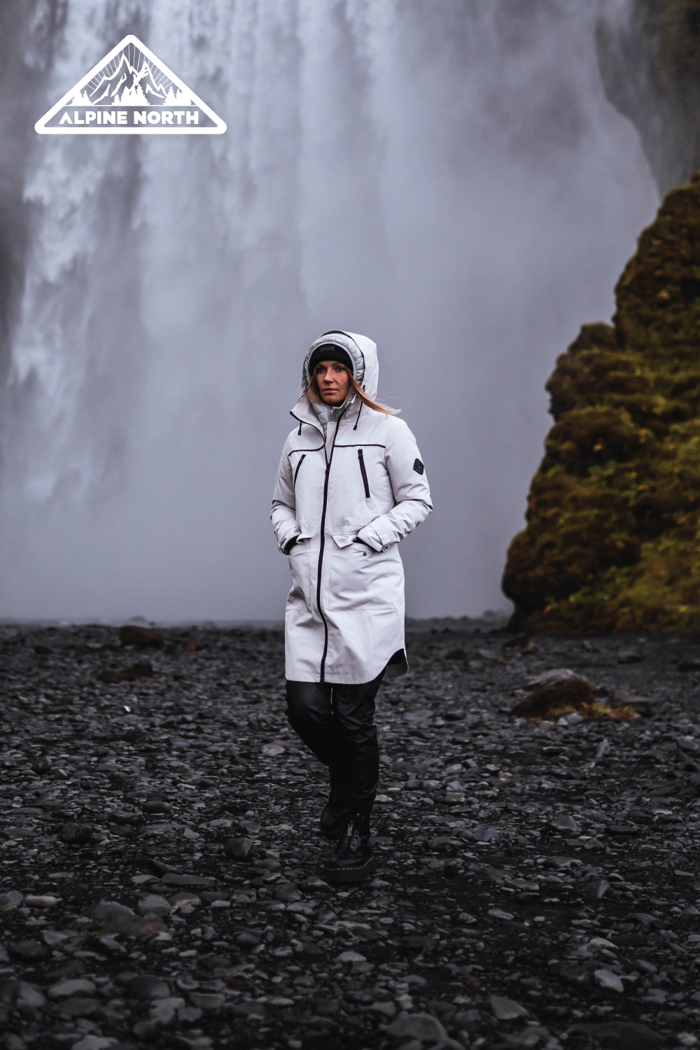 KUSAWA | WOMEN'S DRAWSTRING RAINCOAT, NAVY