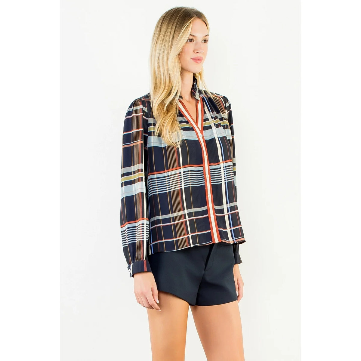 PLAID LONG SLEEVE BUTTON TOP