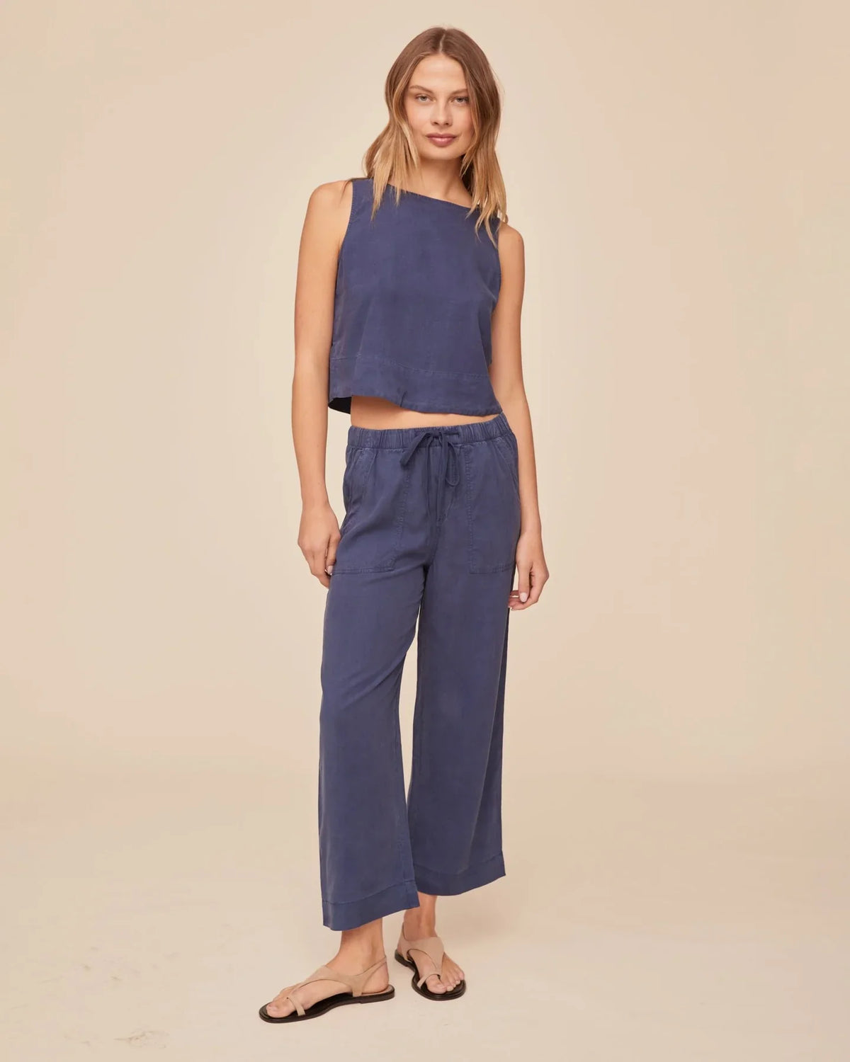EASY POCKET WIDE LEG CROP