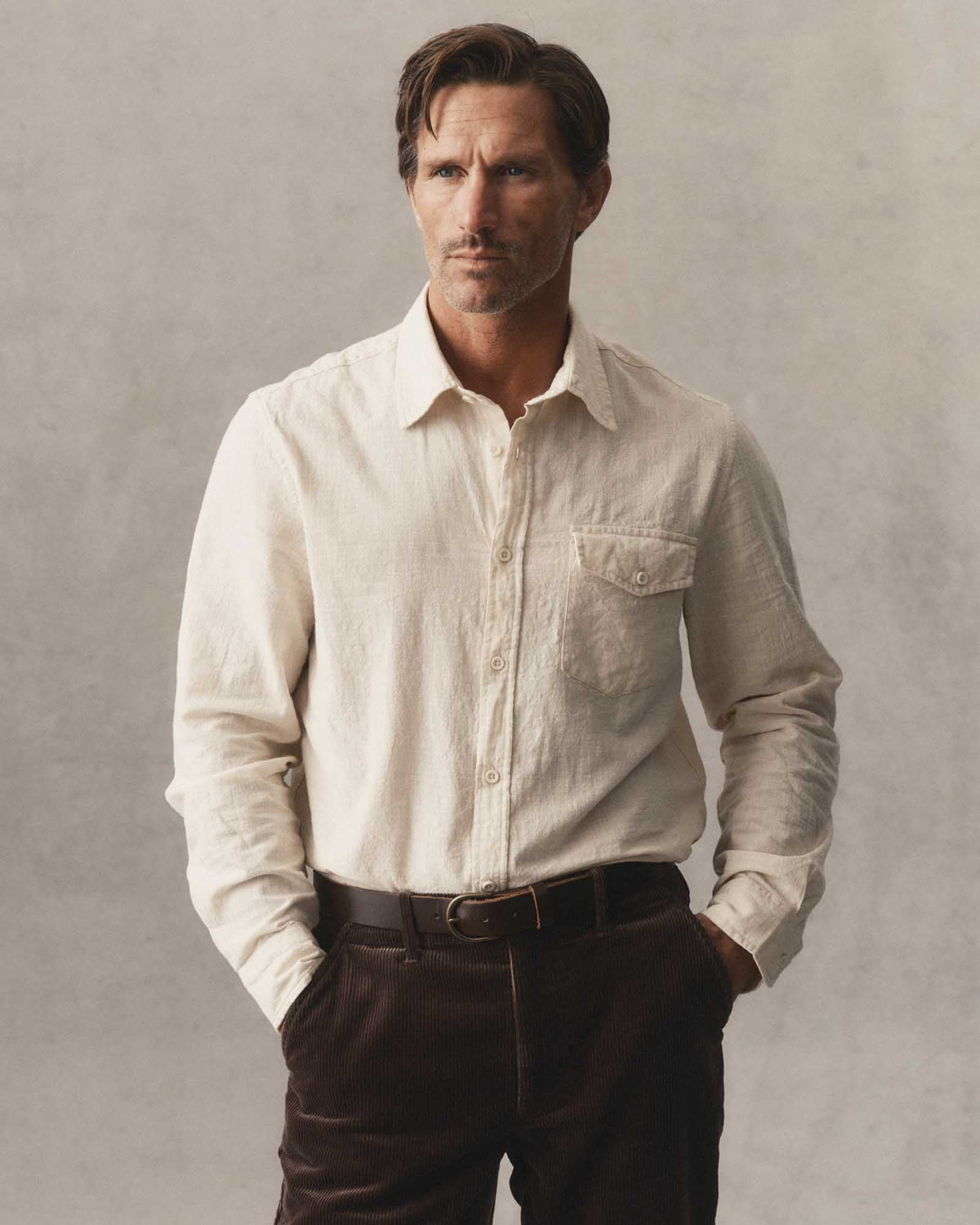 The Quincy Shirt in Vintage White Slub